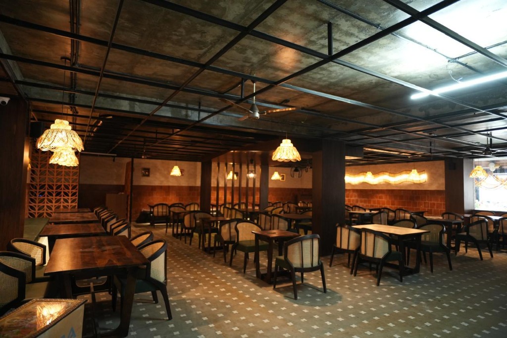 Dakshina Heritage Dining Hall - Main View